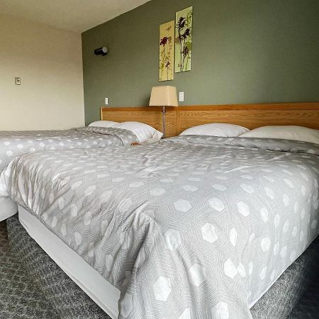 Hillview Motel Vanderhoof Zewnętrze zdjęcie