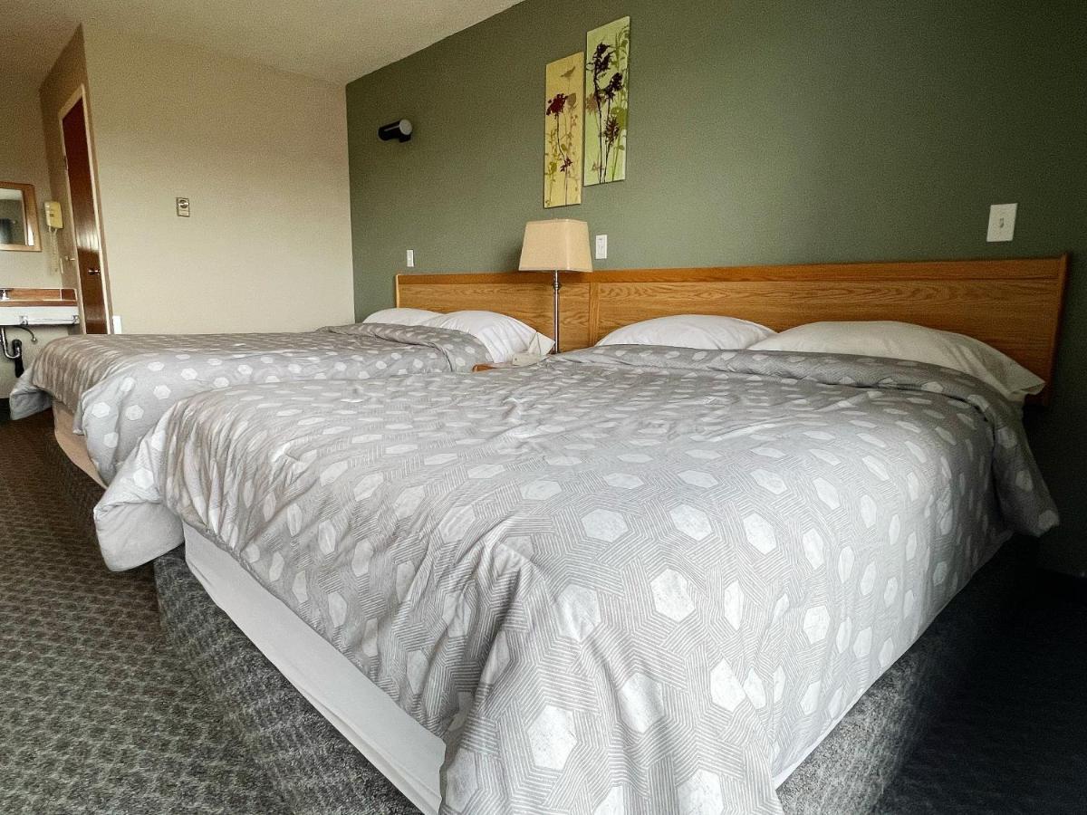 Hillview Motel Vanderhoof Zewnętrze zdjęcie
