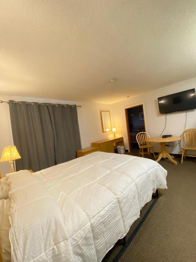 Hillview Motel Vanderhoof Zewnętrze zdjęcie